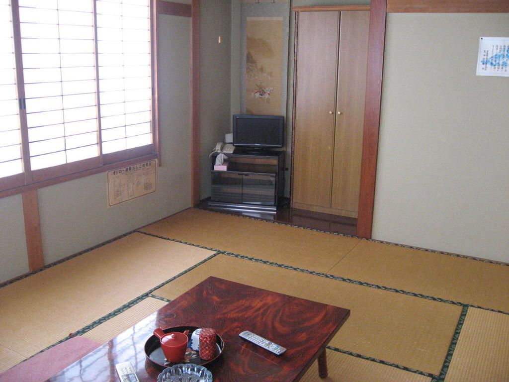 فندق فوجيكاواجوتشيكوفي  Ichifujiso الغرفة الصورة